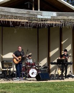 YUAsk playing Cohuna Farmers Market - Spring Sounds Event